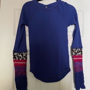Free People Beautiful Long Sleeved Shirt - size XS